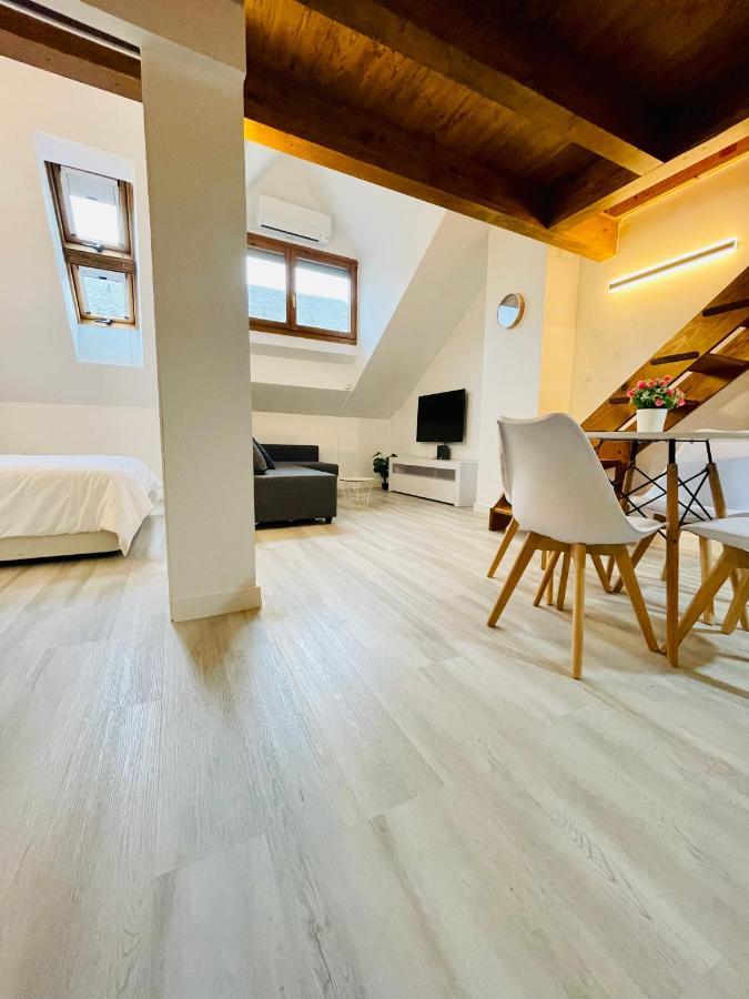 El Atico Nuevo En El Centro Con Ascensor, Garaje, Aire Acondicionado Y Wifi Apartment บีเอสกัส ภายนอก รูปภาพ